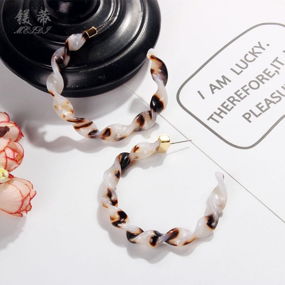 Urban Outfitters Jewelry - LAST ONE!! Twisty Hoops Urban Outfitters Jewelry - LAST ONE!! Twisty Hoops